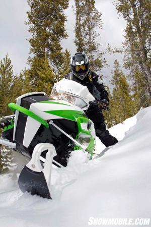 2016 Arctic Cat M8000 Sno Pro and SE - Snowmobile.com